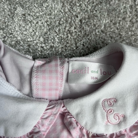 Long pink gingham bubble with “E” Monogram - Picture 2 of 3